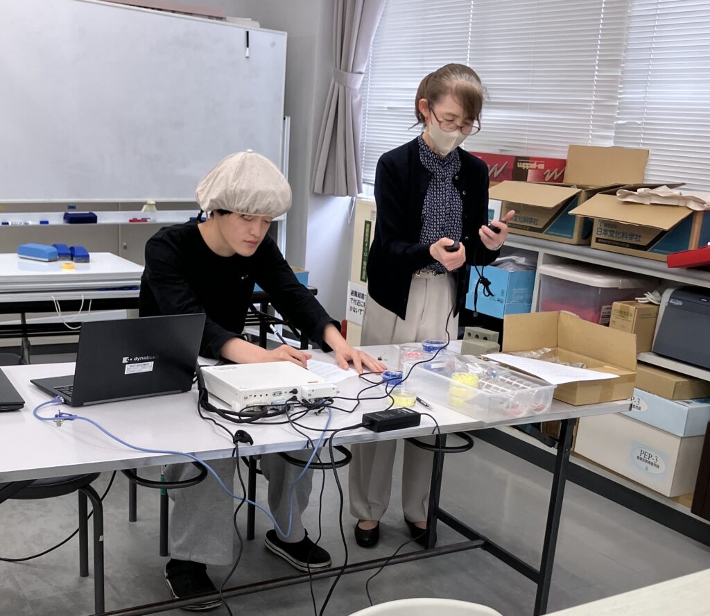 大学ならではの学び—脳活動を測る～作業分析学～